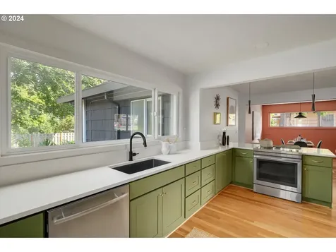 6005 Ne Mason Street Portland OR 97218