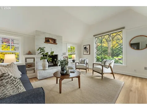 2125 NE 62nd Avenue Portland OR 97213