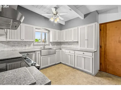 212 N 19th Street Philomath OR 97370