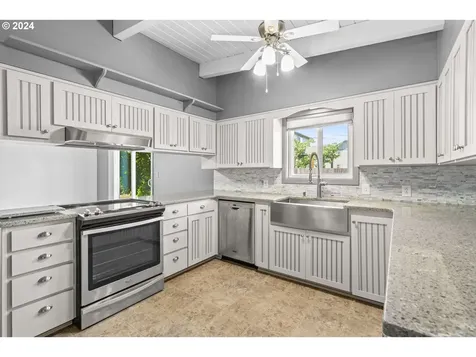 212 N 19th Street Philomath OR 97370