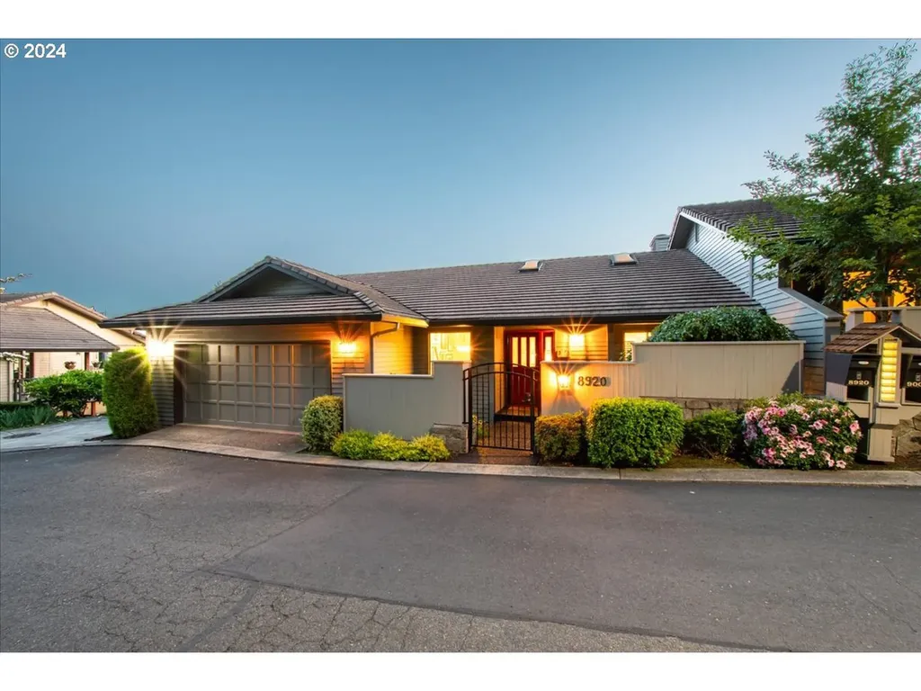 8920 Nw Lakeshore Avenue Vancouver WA 98665