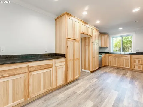 3400 NW High Heaven Road Mcminnville OR 97128
