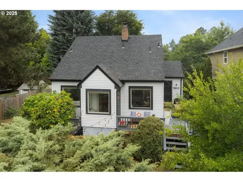 8413 SW 4th Avenue Portland OR 97219