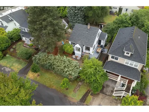 8413 SW 4th Avenue Portland OR 97219