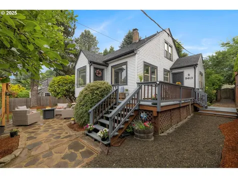 8413 SW 4th Avenue Portland OR 97219