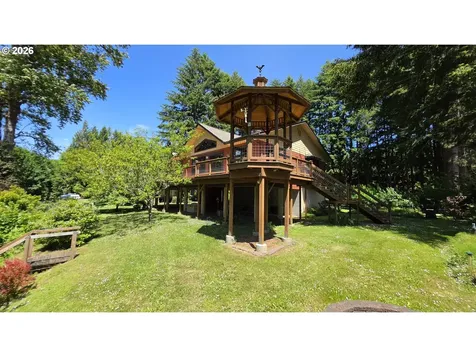 203 Burchard Drive Scottsburg OR 97473
