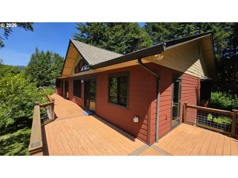 203 Burchard Drive Scottsburg OR 97473
