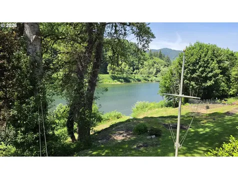 203 Burchard Drive Scottsburg OR 97473