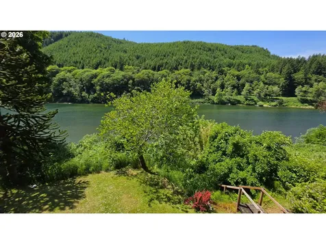 203 Burchard Drive Scottsburg OR 97473