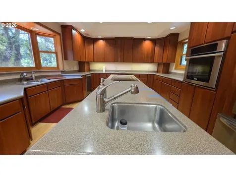203 Burchard Drive Scottsburg OR 97473