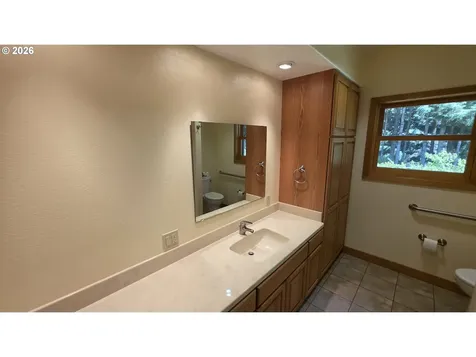 203 Burchard Drive Scottsburg OR 97473