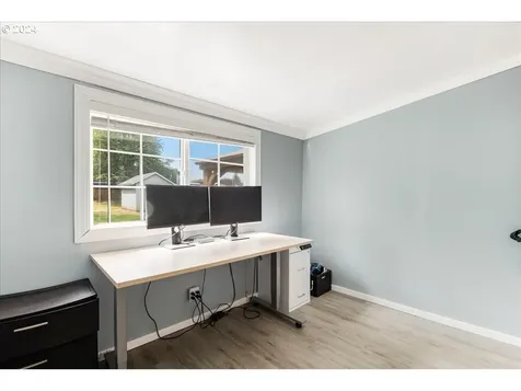 421 Sw 6th Avenue Canby OR 97013