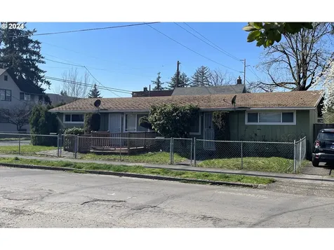 4437 Se 66th Avenue Portland OR 97206