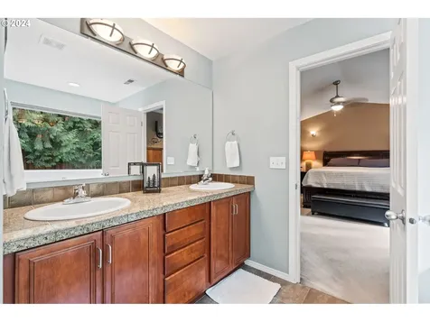 1160 SW 5th Way Troutdale OR 97060