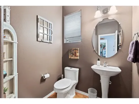 1160 SW 5th Way Troutdale OR 97060