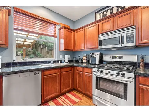 1160 SW 5th Way Troutdale OR 97060