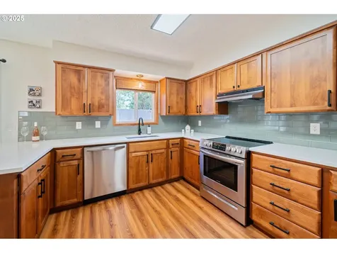 3427 NE 32nd Place Portland OR 97212