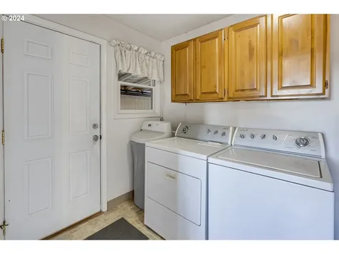 9695 SW Hillsboro Highway Hillsboro OR 97123