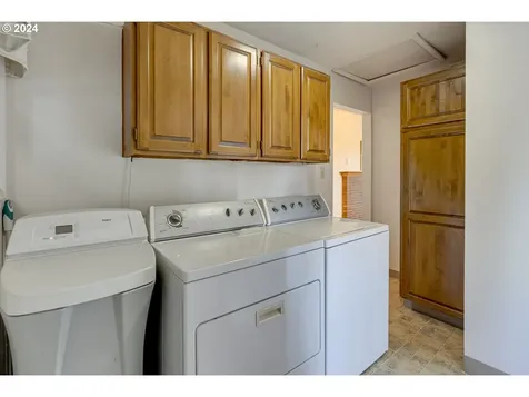 9695 SW Hillsboro Highway Hillsboro OR 97123