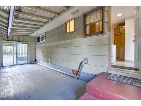 9695 SW Hillsboro Highway Hillsboro OR 97123