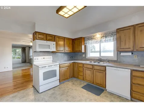 9695 SW Hillsboro Highway Hillsboro OR 97123
