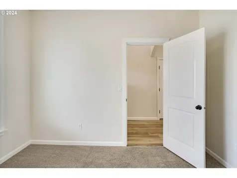 2003 NE Summit Drive Albany OR 97321