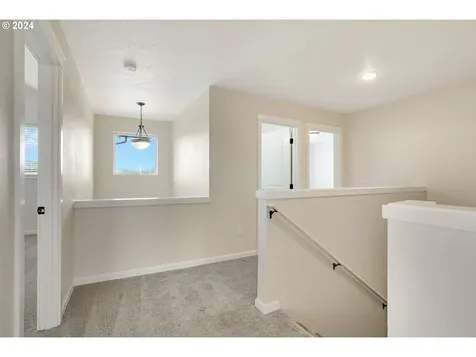 2003 NE Summit Drive Albany OR 97321