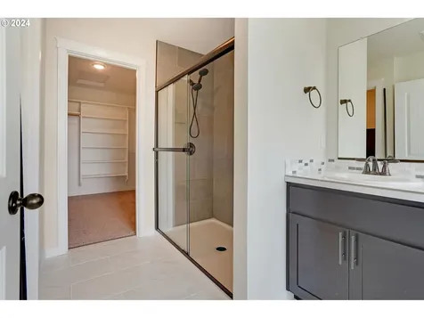 2003 NE Summit Drive Albany OR 97321