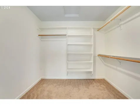 2003 NE Summit Drive Albany OR 97321