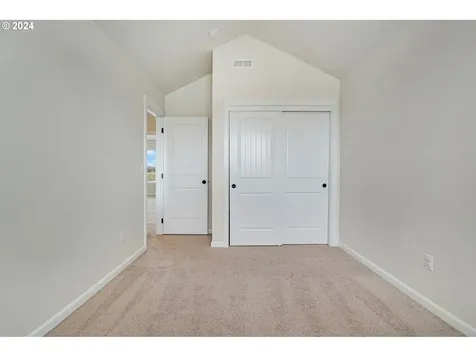 2003 NE Summit Drive Albany OR 97321