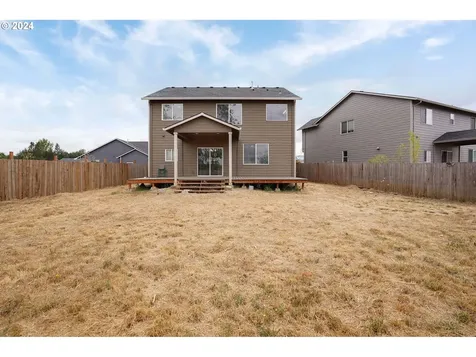 2003 NE Summit Drive Albany OR 97321