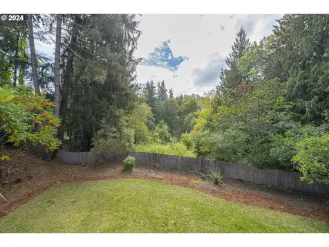 1306 E 2nd Street Newberg OR 97132