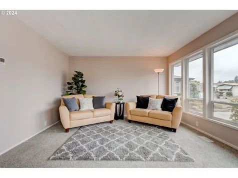 11449 Sw Royal Villa Drive Portland OR 97224