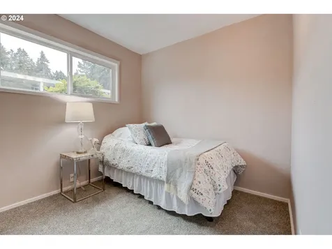 11449 Sw Royal Villa Drive Portland OR 97224