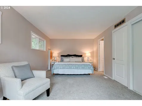 11449 Sw Royal Villa Drive Portland OR 97224