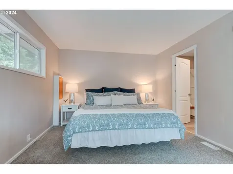 11449 Sw Royal Villa Drive Portland OR 97224