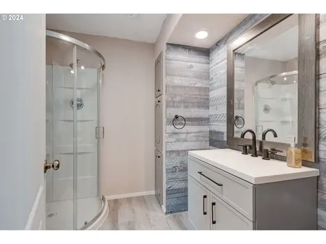 11449 Sw Royal Villa Drive Portland OR 97224