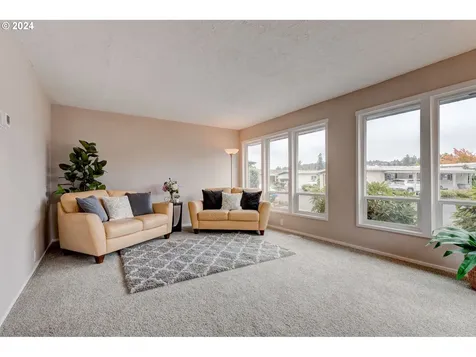 11449 Sw Royal Villa Drive Portland OR 97224