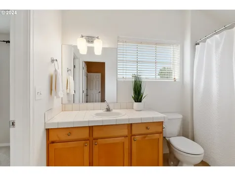 5520 NE 44th Street Vancouver WA 98661