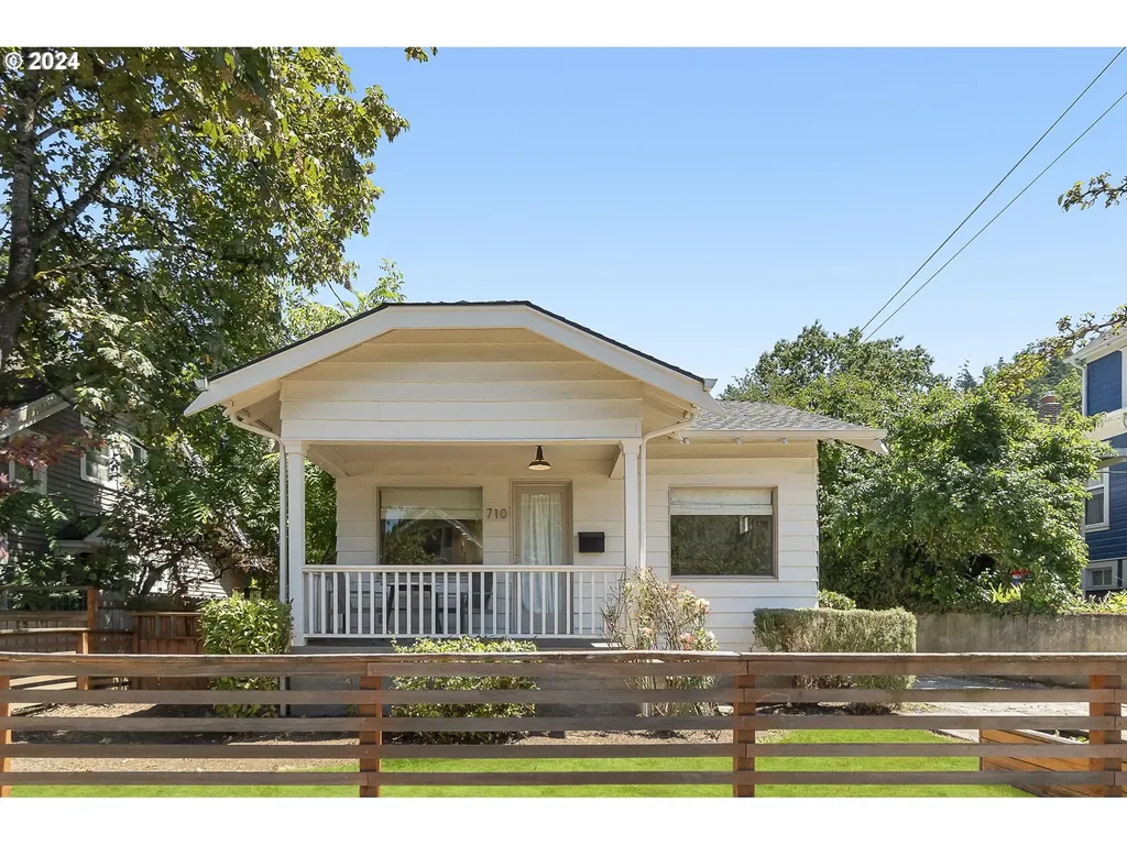 710 Se 61st Avenue Portland OR 97215