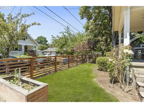 710 Se 61st Avenue Portland OR 97215