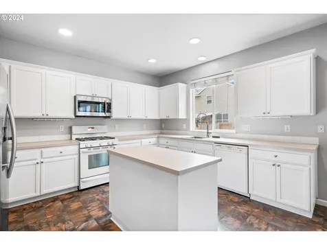 19447 Woodlands Terrace Oregon City OR 97045