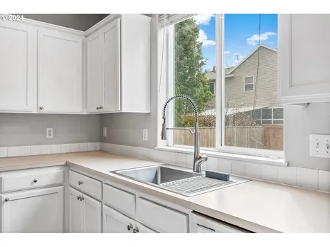 19447 Woodlands Terrace Oregon City OR 97045