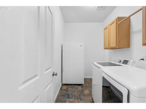 19447 Woodlands Terrace Oregon City OR 97045