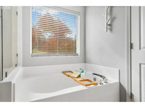 19447 Woodlands Terrace Oregon City OR 97045