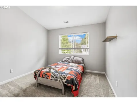 19447 Woodlands Terrace Oregon City OR 97045