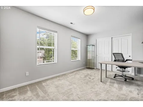 19447 Woodlands Terrace Oregon City OR 97045