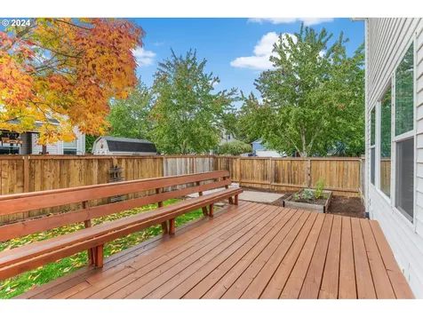19447 Woodlands Terrace Oregon City OR 97045