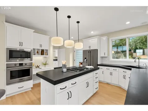 13926 SW 159th Terrace Portland OR 97223