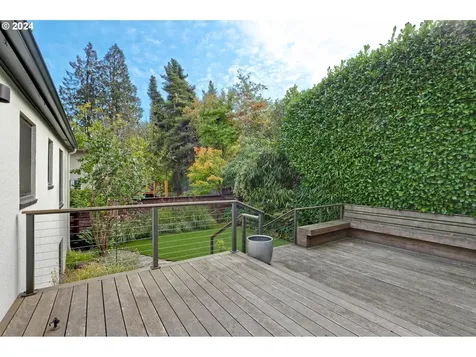 2944 NW Raleigh Street Portland OR 97210